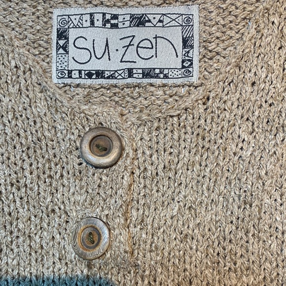 Su-Zen sweater vest - Picture 8 of 9